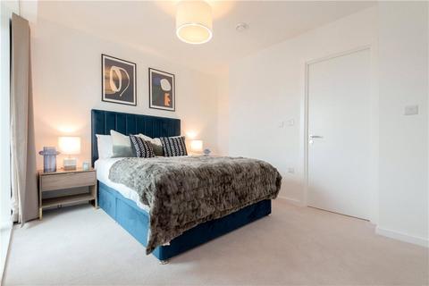 3 bedroom apartment to rent, Heartwell Avenue, London, E16