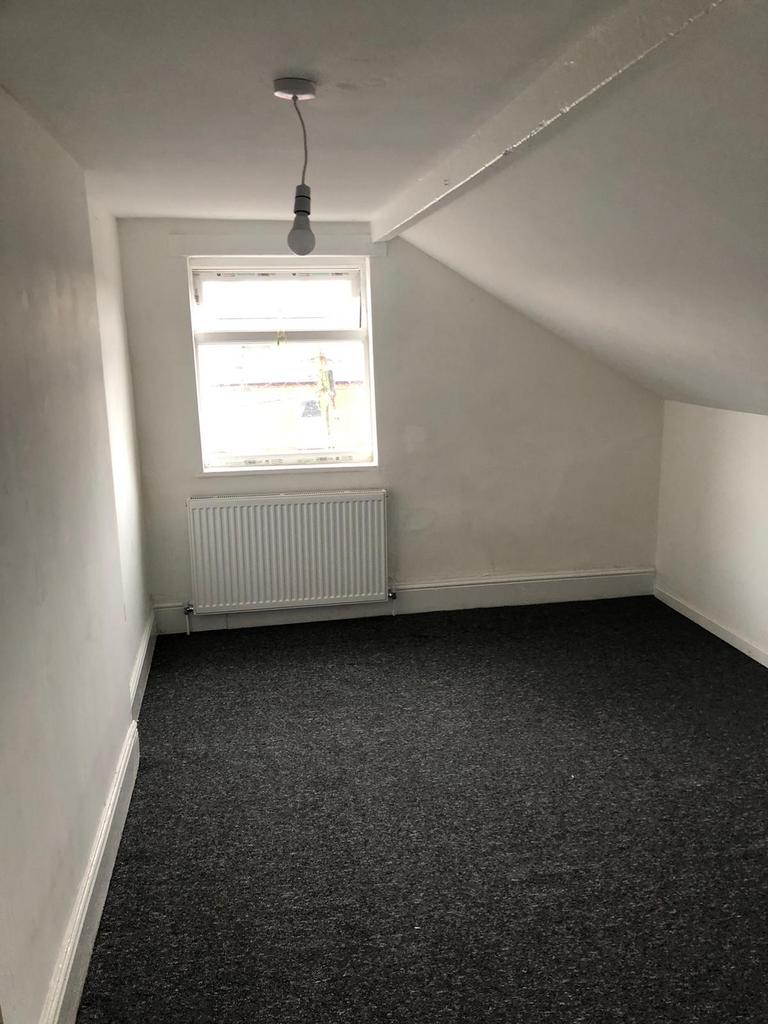 Available 3 Bedroom Flat in Salford, M6