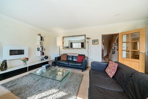 5 bedroom semi-detached house for sale - Beavers Road, Farnham, GU9