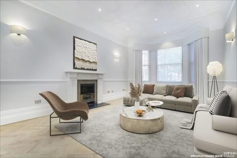 3 bedroom ground floor flat to rent, Sloane Gardens, Chelsea, SW1W