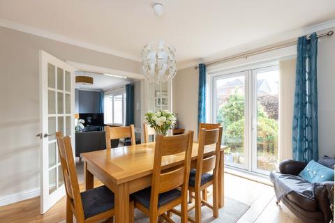 5 Addiston Grove, Balerno, EH14 7DD