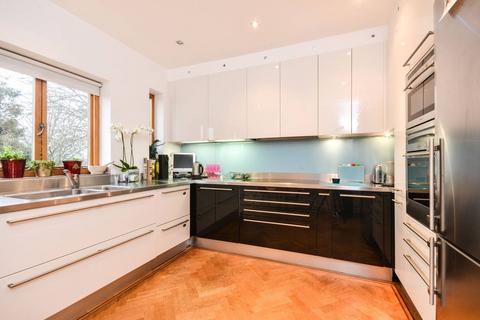4 bedroom detached house to rent, Wise Lane, Mill Hill, London, NW7