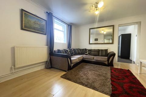 1 bedroom flat to rent, Balaam Street, London E13