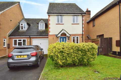 3 bedroom semi-detached house for sale, Simmance Way, Amesbury, SP4 7TB
