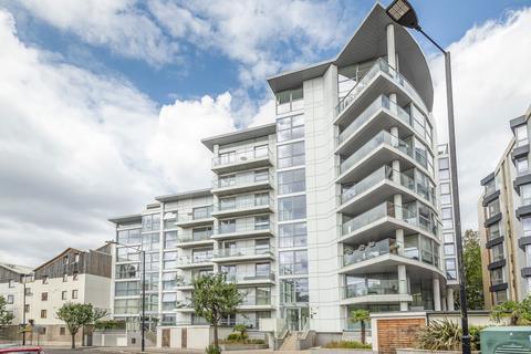 2 bedroom flat for sale, Rope Street, Surrey Quays, London, Greater London, SE16 7FB
