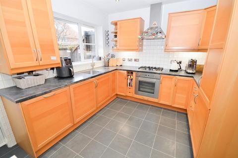 2 bedroom terraced house for sale - Haven Court, Roker