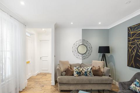 1 bedroom flat for sale - Courtfield Road, South Kensington SW7