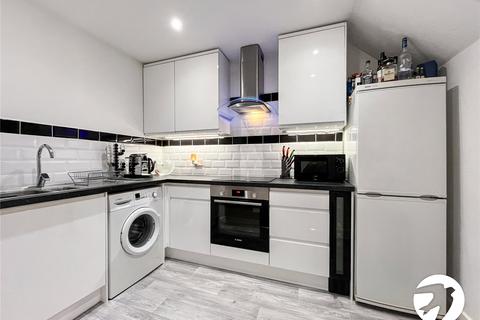 2 bedroom flat for sale, The Mariners, Valetta Way, Rochester, Kent, ME1