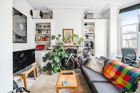 Flat 3, 19 Vardens Road, London, SW11 1RQ
