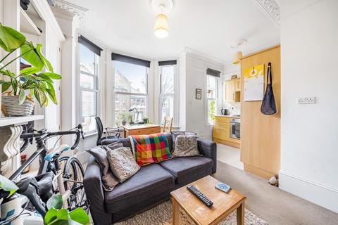 Flat 3, 19 Vardens Road, London, SW11 1RQ