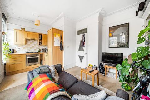 Flat 3, 19 Vardens Road, London, SW11 1RQ