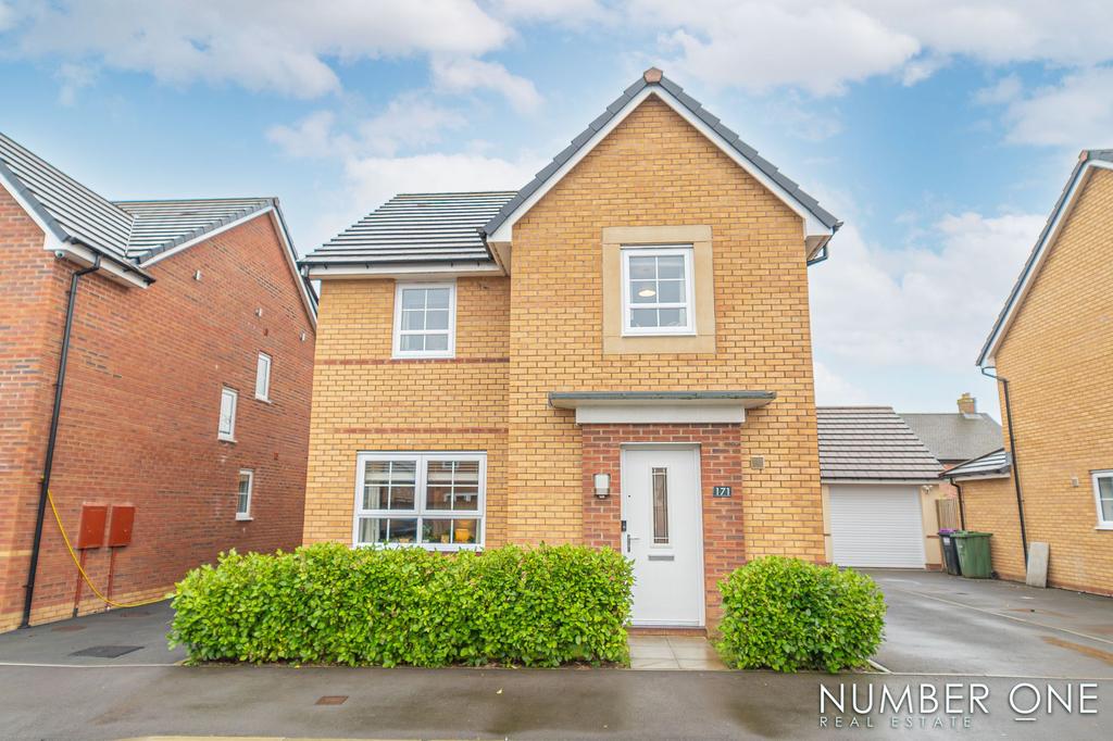 James Prosser Way, Llantarnam, NP44 4 bed detached house for sale £
