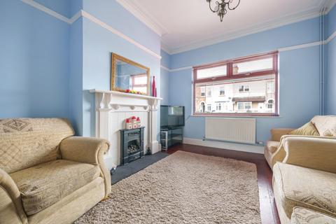122 Welholme Road, Grimsby, DN32 0NG