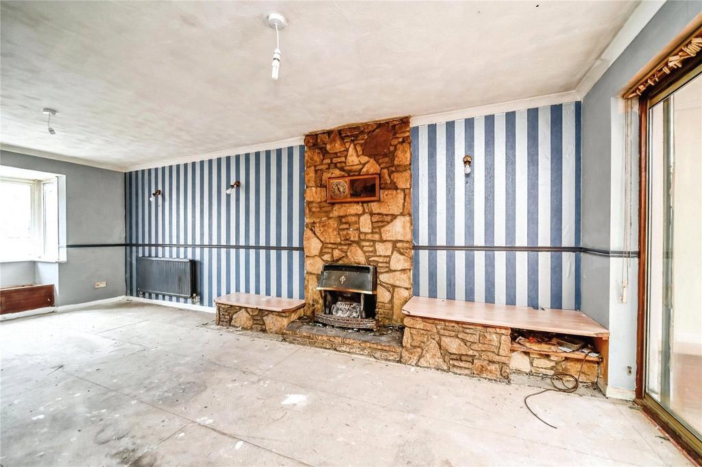 Glenavon Road, Bedford, Bedfordshire... 3 bed detached house £250,000