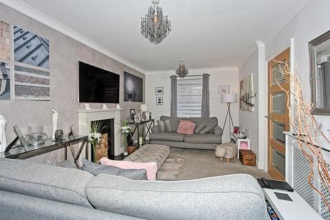 3 bedroom detached house for sale, Adisham Green, Kemsley, Sittingbourne, Kent, ME10
