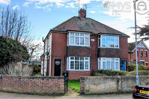 2, Branston Court Coppins Road, Clacton-on-sea, CO15 3LE