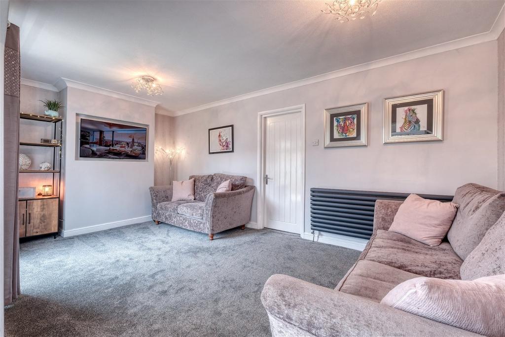 Hamilton Close, Wordsley... 3 bed semidetached house £270,000