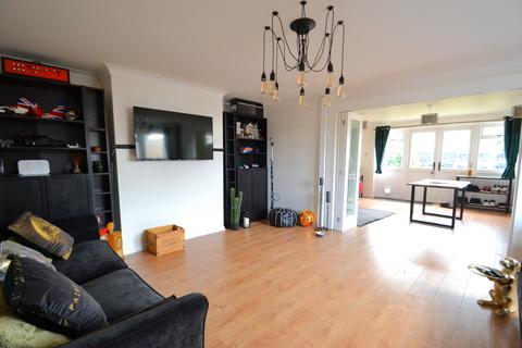 3 bedroom end of terrace house for sale, Royal George Road, Burgess Hill RH15