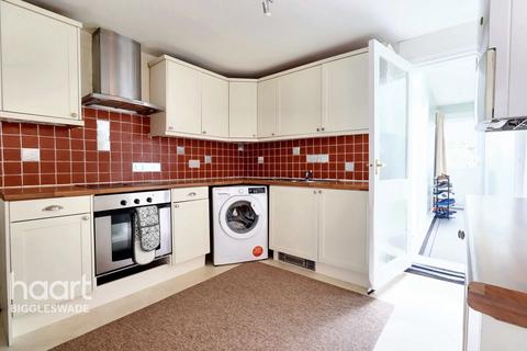 2 bedroom end of terrace house for sale, Blackbird Street, Potton