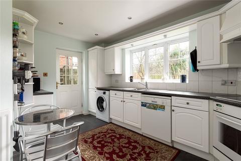 4 bedroom detached house for sale, Wyvern Close, Milton Regis, Sittingbourne, Kent, ME10
