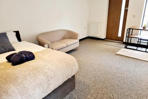 undefined, Castle Mews, Harrow HA1