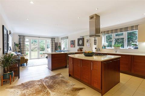 5 bedroom detached house for sale - Reading Road South, Fleet, Hampshire, GU52