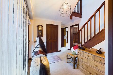 4 bedroom detached house for sale - West Hill Road, West Hill