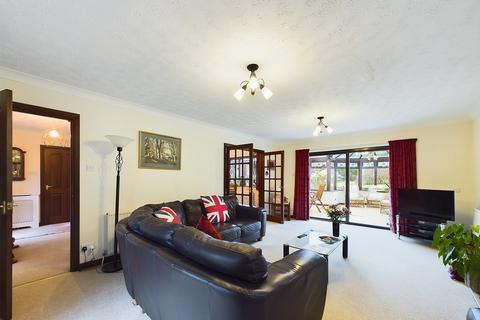 4 bedroom detached house for sale - West Hill Road, West Hill