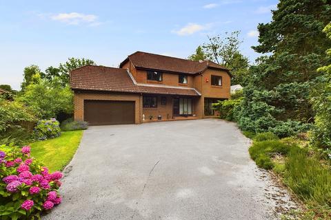4 bedroom detached house for sale, West Hill Road, West Hill