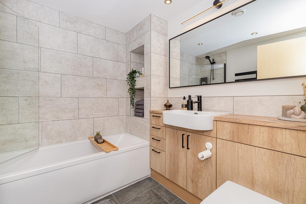 Main Bathroom