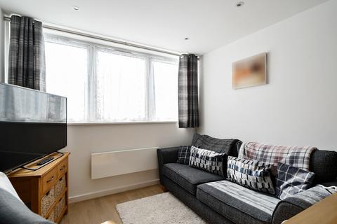 Studio for sale, River Court, Woking, GU21