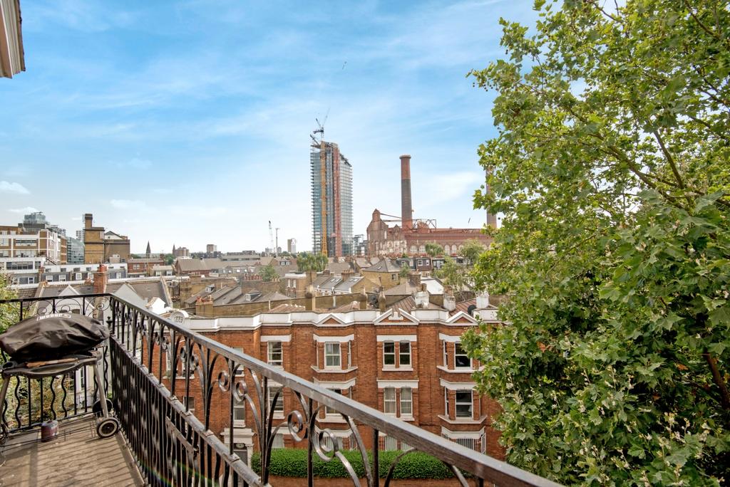 Cremorne Road Chelsea SW10 3 bed flat £5,416 pcm (£1,250 pw)