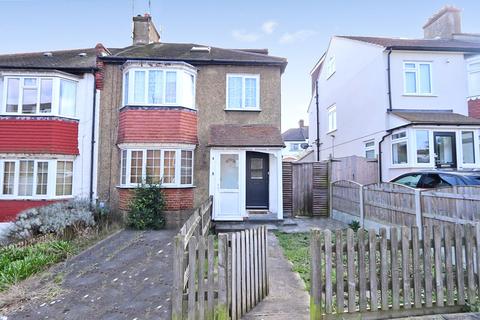 2 bedroom maisonette for sale, Denham Road, London, N20