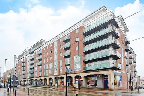 2 bedroom apartment to rent, Royal Plaza, 2 Westfield Terrace