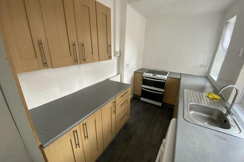 2 bedroom terraced house to rent, Bright St, Crewe
