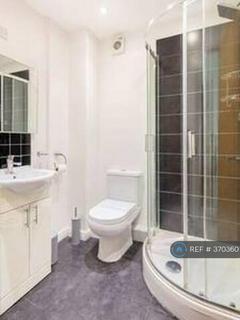 2 bedroom apartment to rent, Chandos Road, London, E15