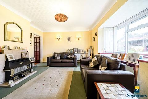 39 Almond Close, Guildford, GU1 1NW