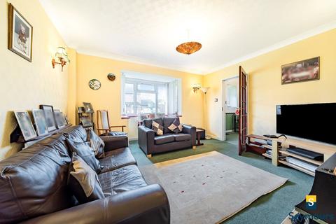 39 Almond Close, Guildford, GU1 1NW