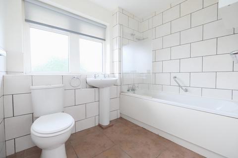 8 Rye Field, Orpington, BR5 4PA