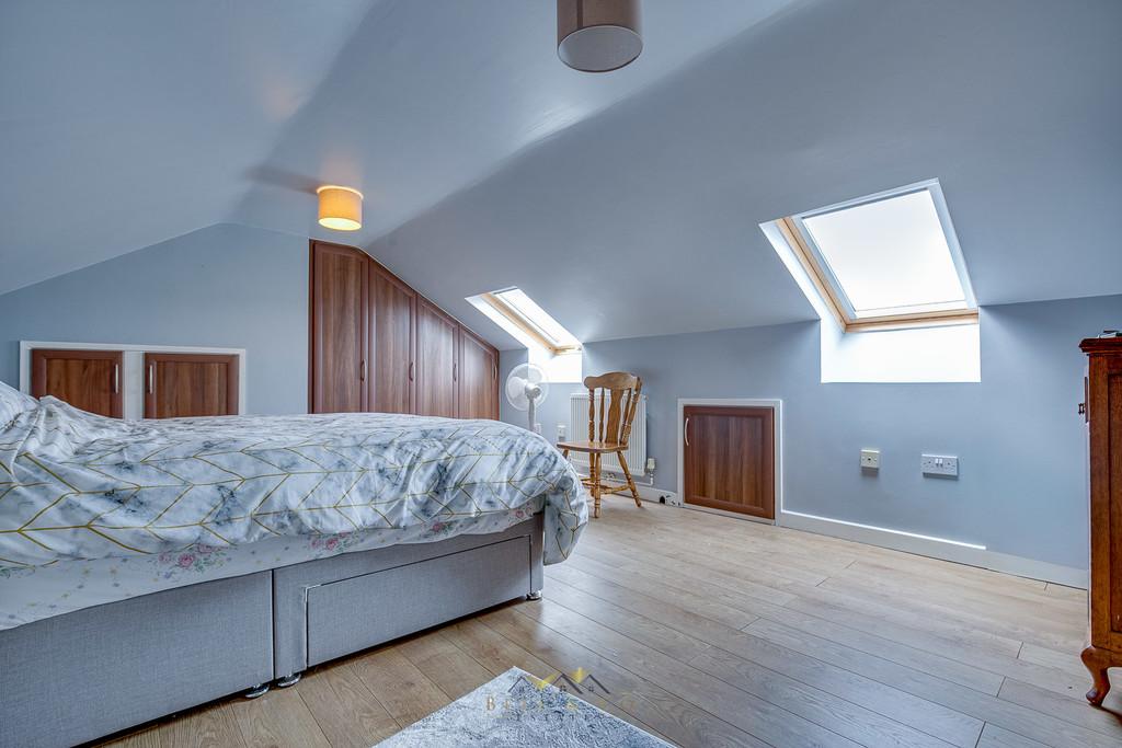 Bedroom 2.2