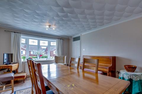 18 Broom Grove, South Anston, Sheffield, S25 5GP
