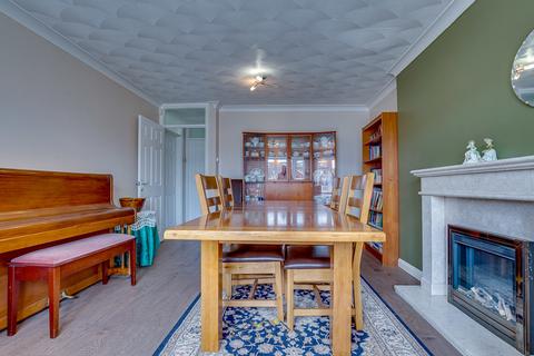 18 Broom Grove, South Anston, Sheffield, S25 5GP