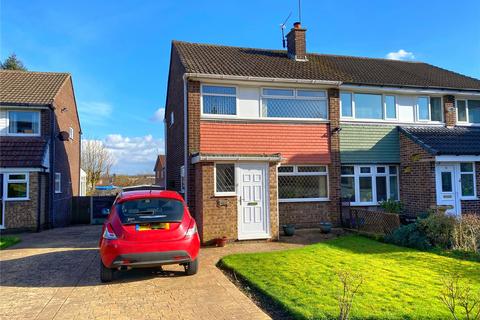 3 bedroom semi-detached house for sale - Conway Close, Heywood, Greater Manchester, OL10