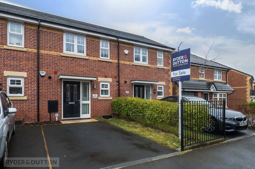 hemlock-way-blackley-manchester-m9-2-bed-townhouse-200-000