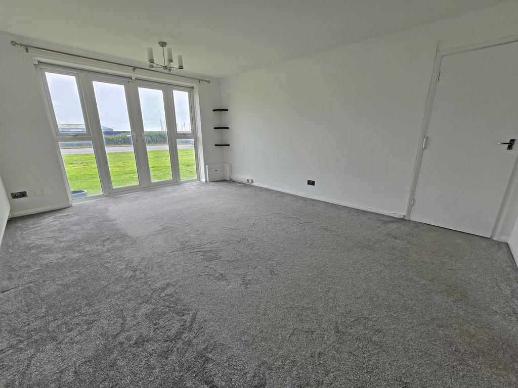 Lounge 3