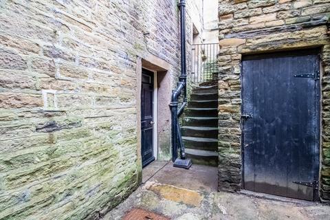 2 bedroom end of terrace house for sale, Dunford Road, Holmfirth