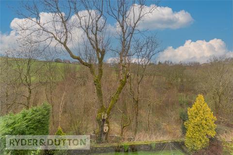14 The Grove, Dobcross, Oldham, OL3 5RR