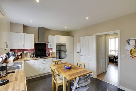 3 bedroom townhouse for sale, Station Square, St. Neots PE19