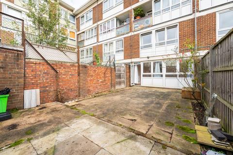 73 Rounton Road, London, E3 4EY