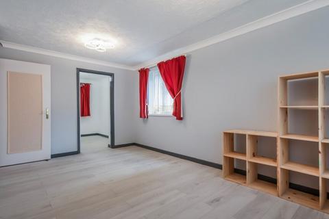 3 bedroom flat to rent, 5 Gilldown Place, Birmingham B15